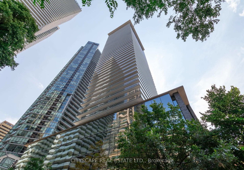 33-charles-street-e-toronto-ontario-c12142571