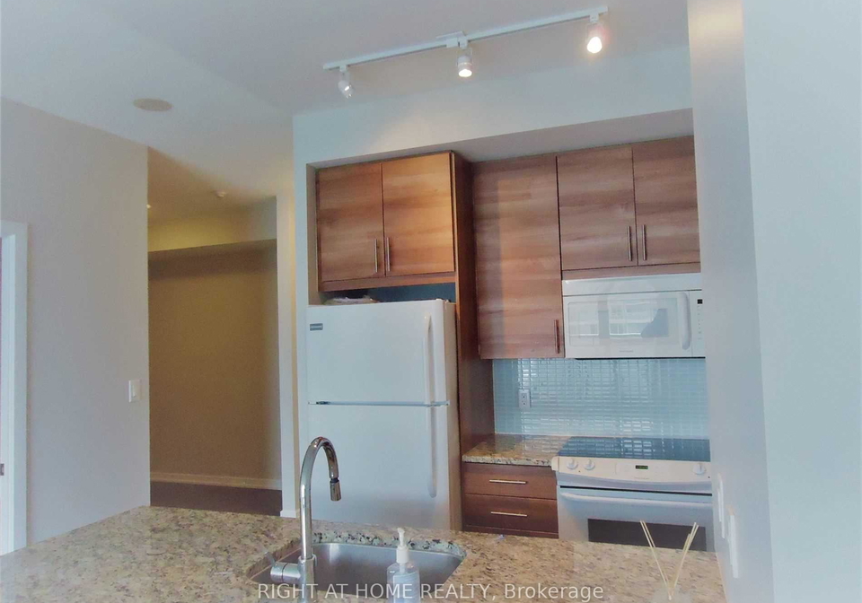 70-forest-manor-road-e-north-york-ontario-c12142755