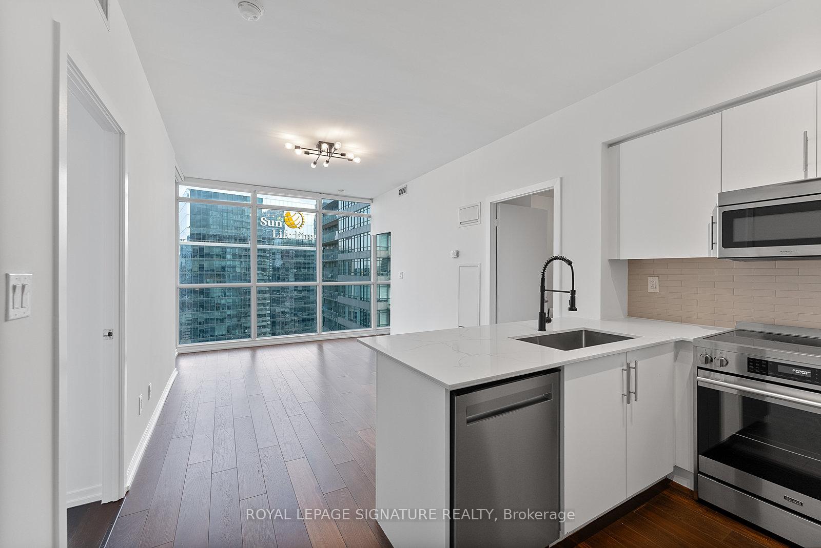 65-bremner-boulevard-toronto-ontario-c12142918