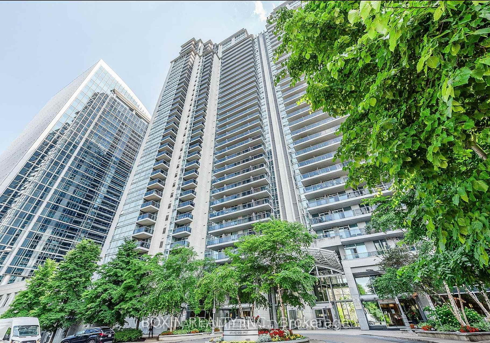 4978-yonge-street-toronto-ontario-c12143014