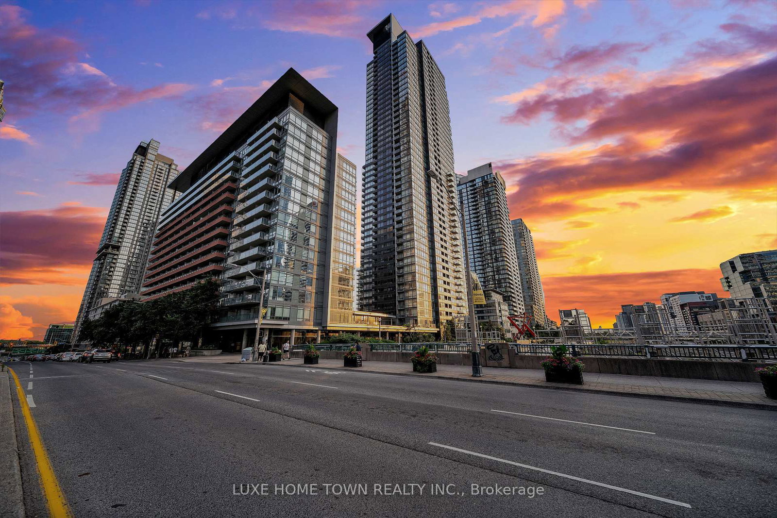 4k-spadina-avenue-toronto-ontario-c12143204