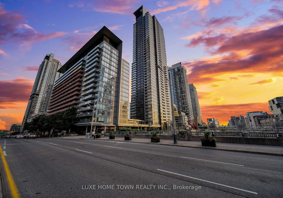 4k-spadina-avenue-toronto-ontario-c12143204