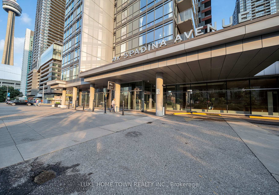 4k-spadina-avenue-toronto-ontario-c12143204