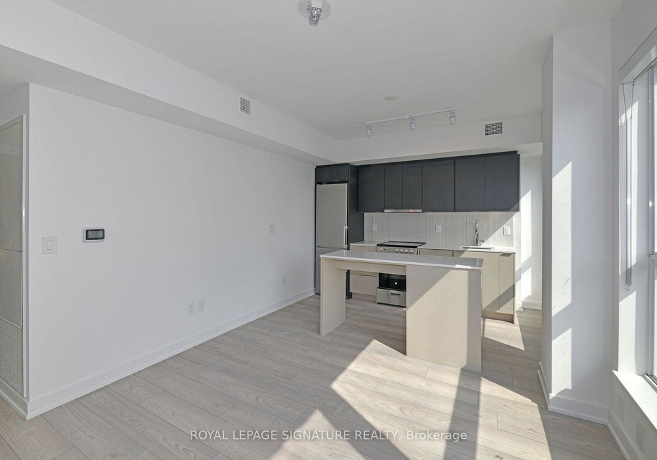8-tippett-road-toronto-ontario-c12143444