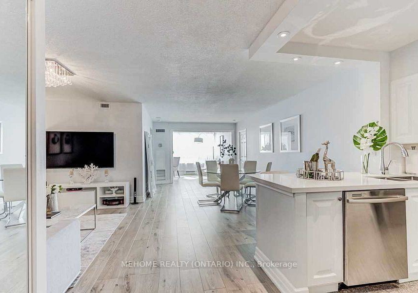 30-greenfield-avenue-n-north-york-ontario-c12144311