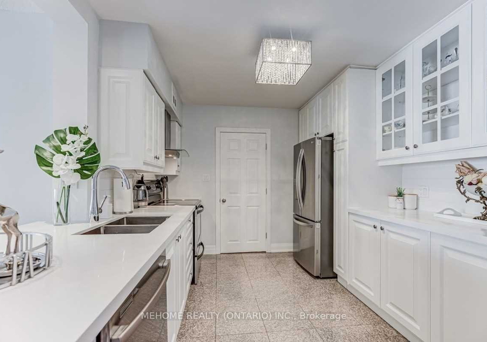 30-greenfield-avenue-n-north-york-ontario-c12144311