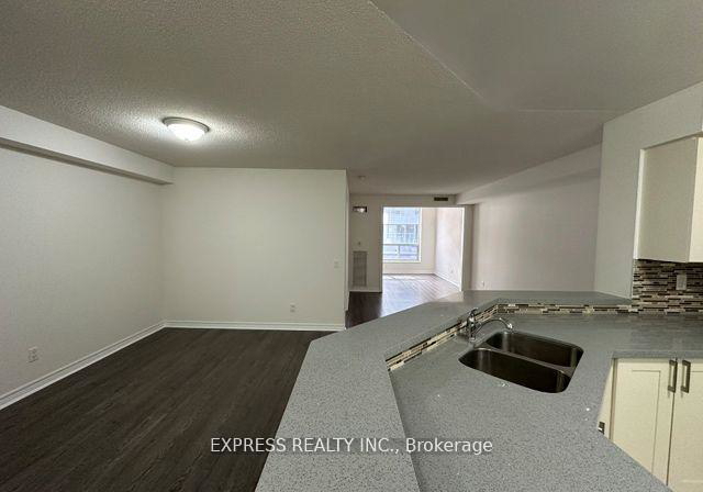 152-st-patrick-street-toronto-ontario-c12144401
