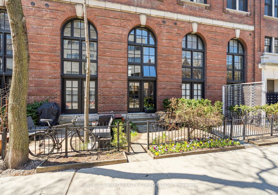 394-euclid-avenue-toronto-ontario-c12144784
