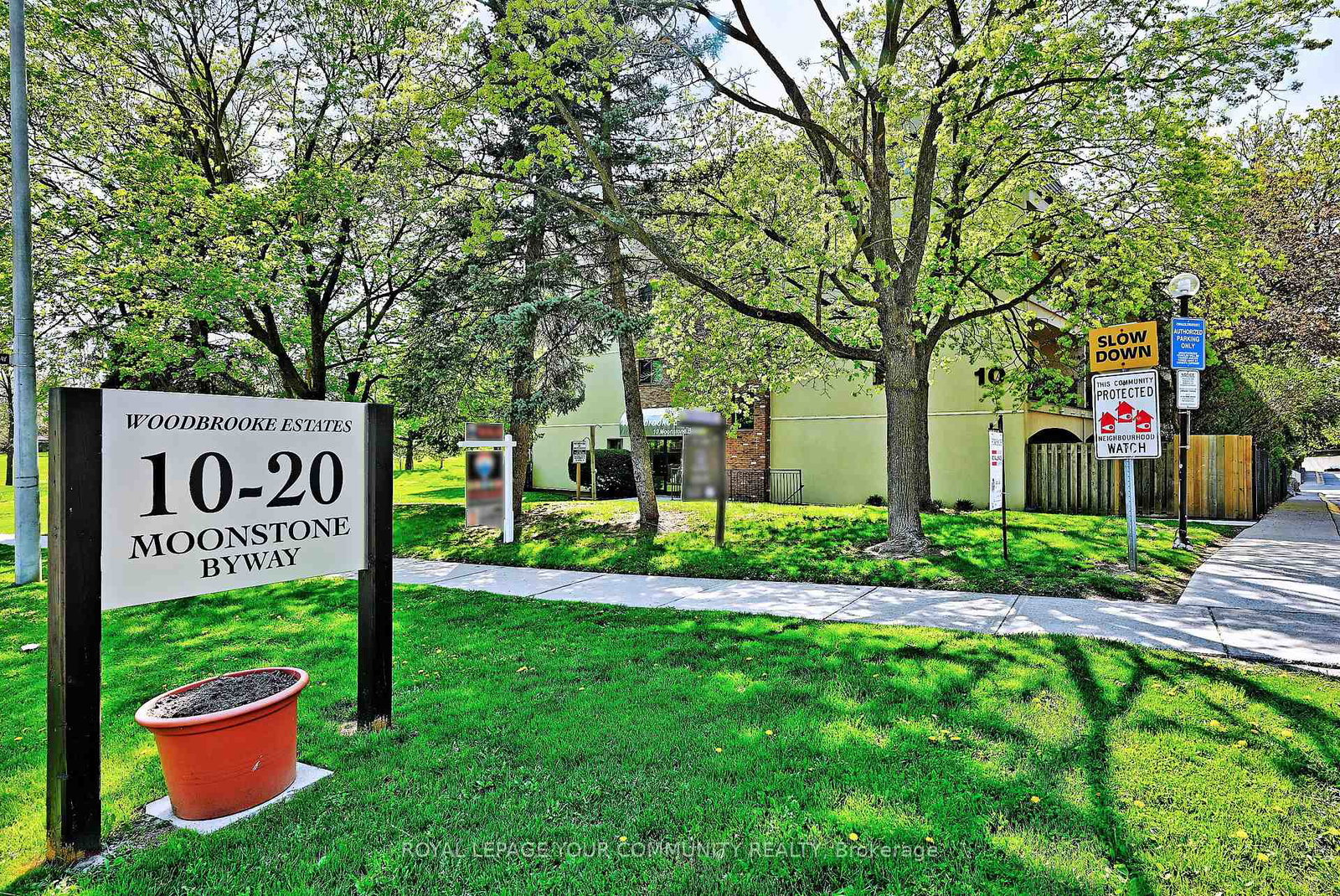 10-moonstone-byway-north-york-ontario-c12144803