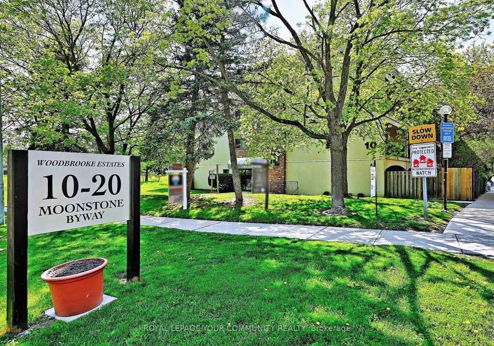 10-moonstone-byway-north-york-ontario-c12144803