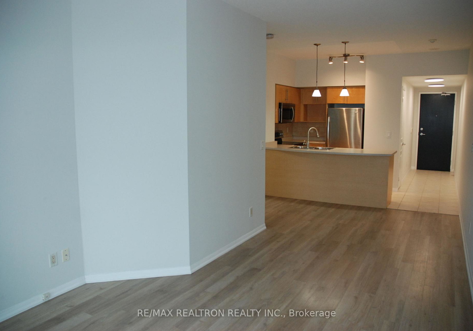 18-yonge-street-toronto-ontario-c12146642
