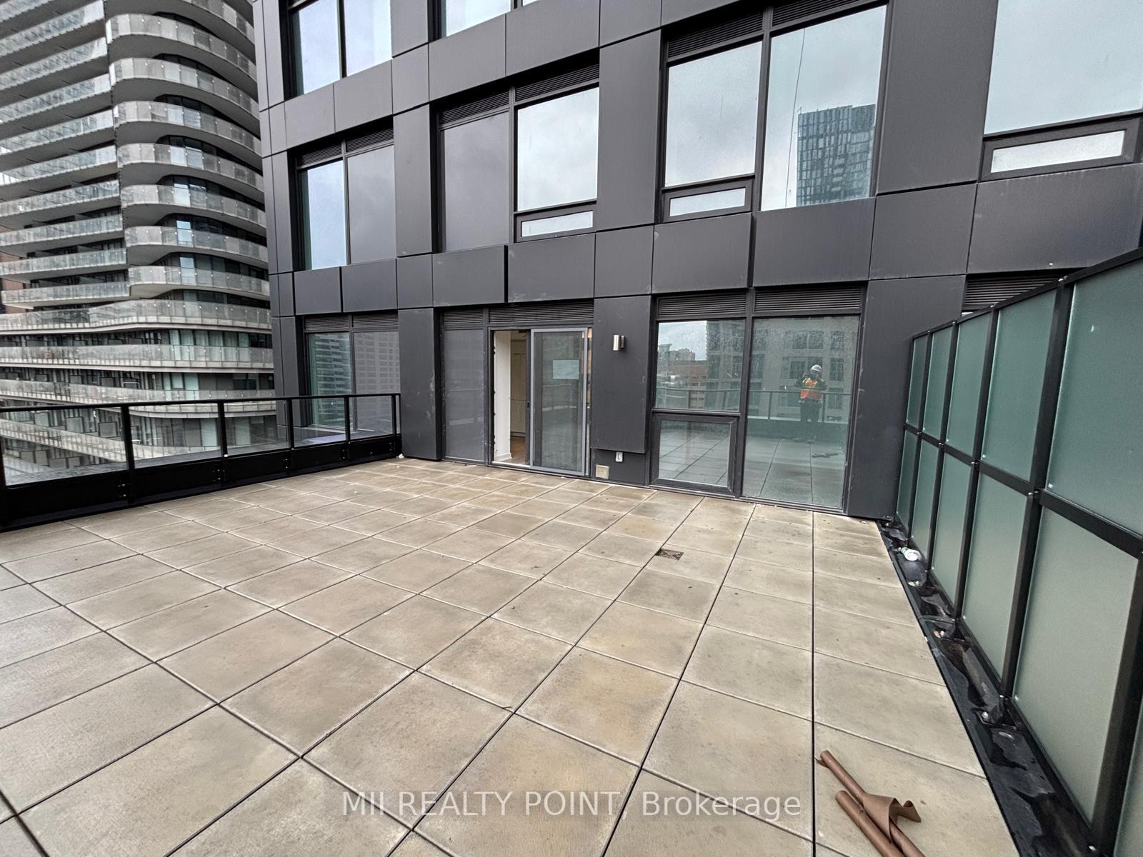 8-wellesley-street-w-toronto-ontario-c12148249