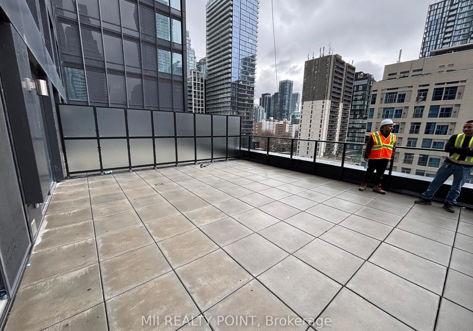8-wellesley-street-w-toronto-ontario-c12148249