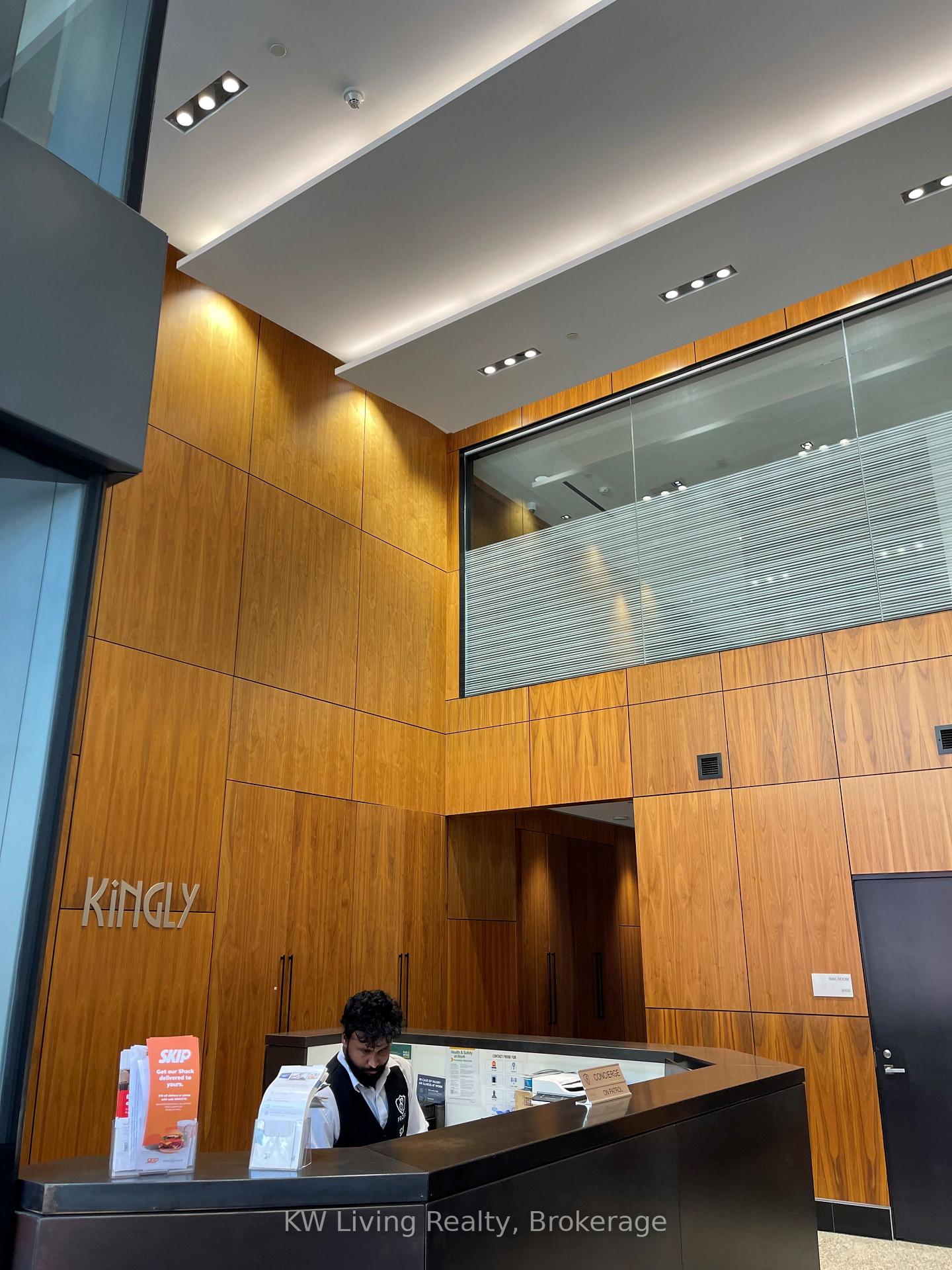 501-adelaide-street-w-toronto-ontario-c12148753