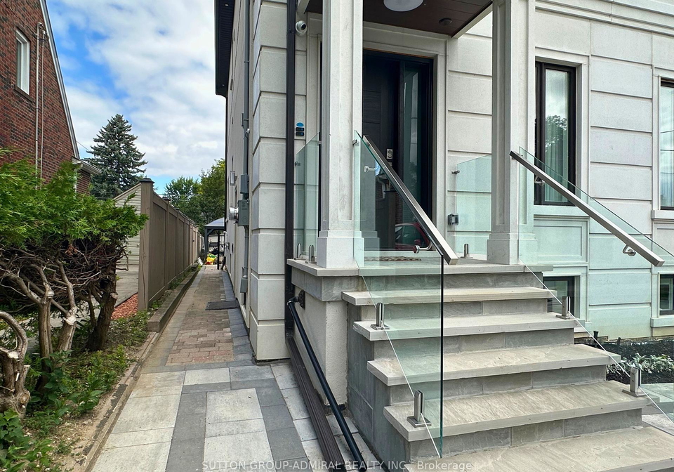 266-lawrence-avenue-e-north-york-ontario-c12148790