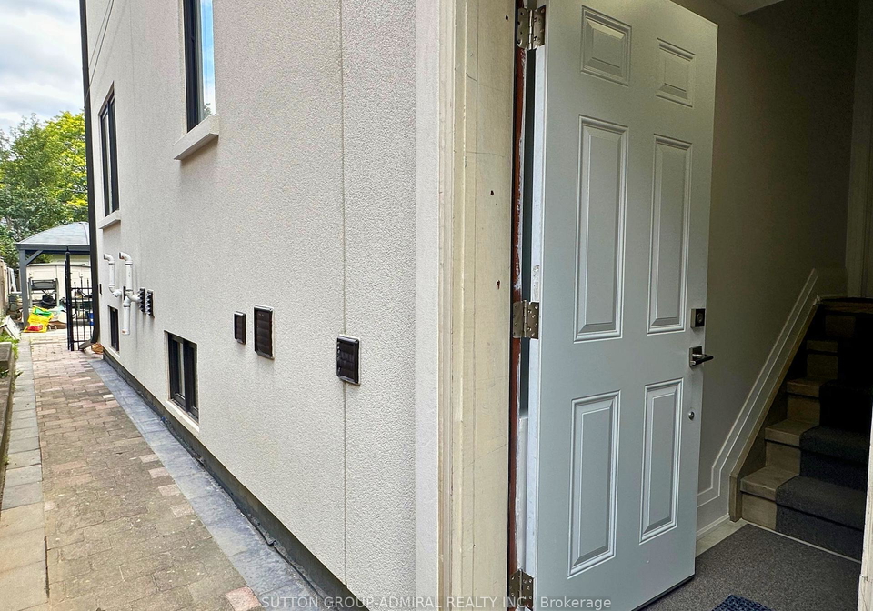 266-lawrence-avenue-e-north-york-ontario-c12148790
