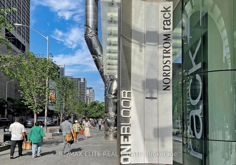 1-bloor-street-e-toronto-ontario-c12149108