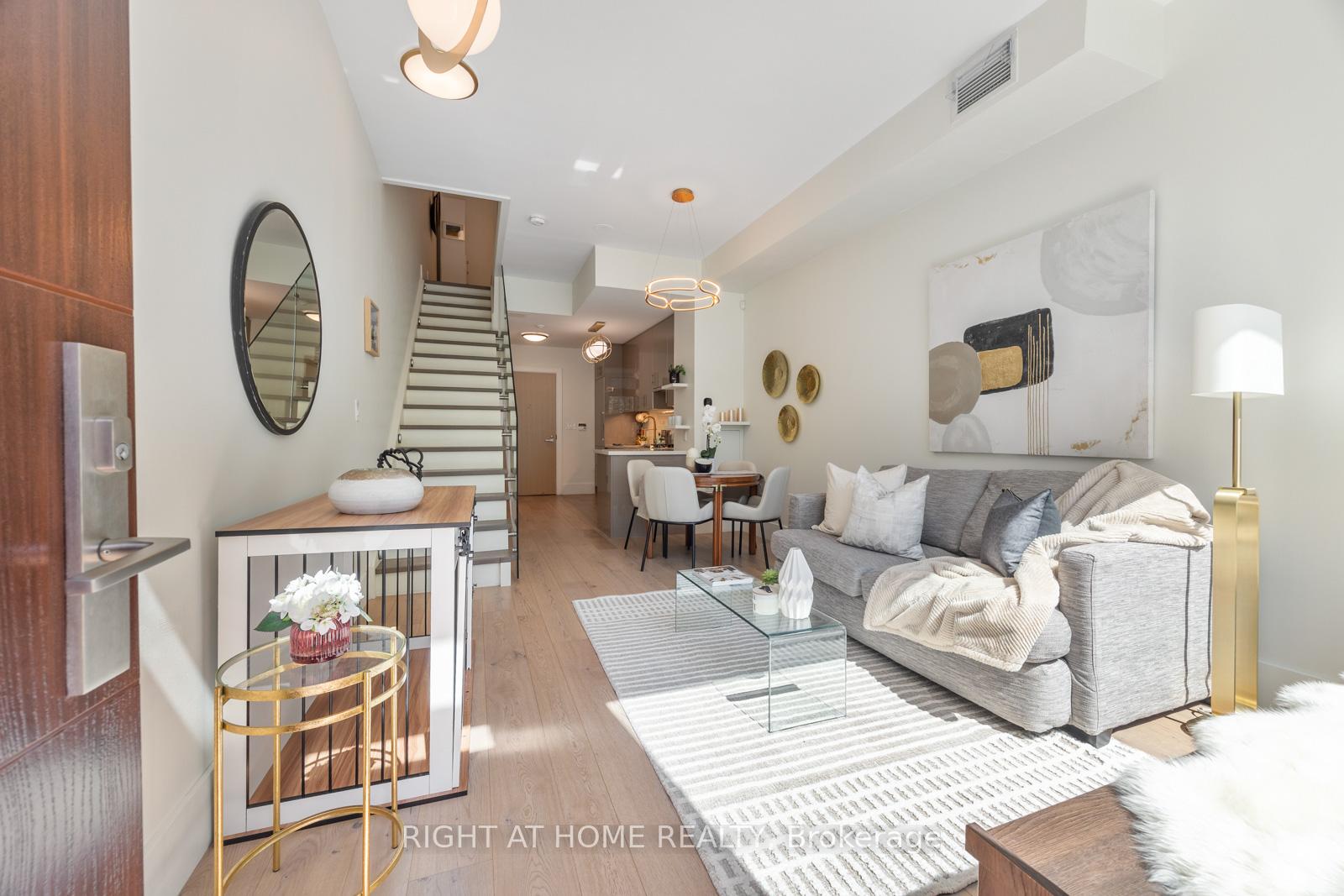 39-queens-quay-e-toronto-ontario-c12149288