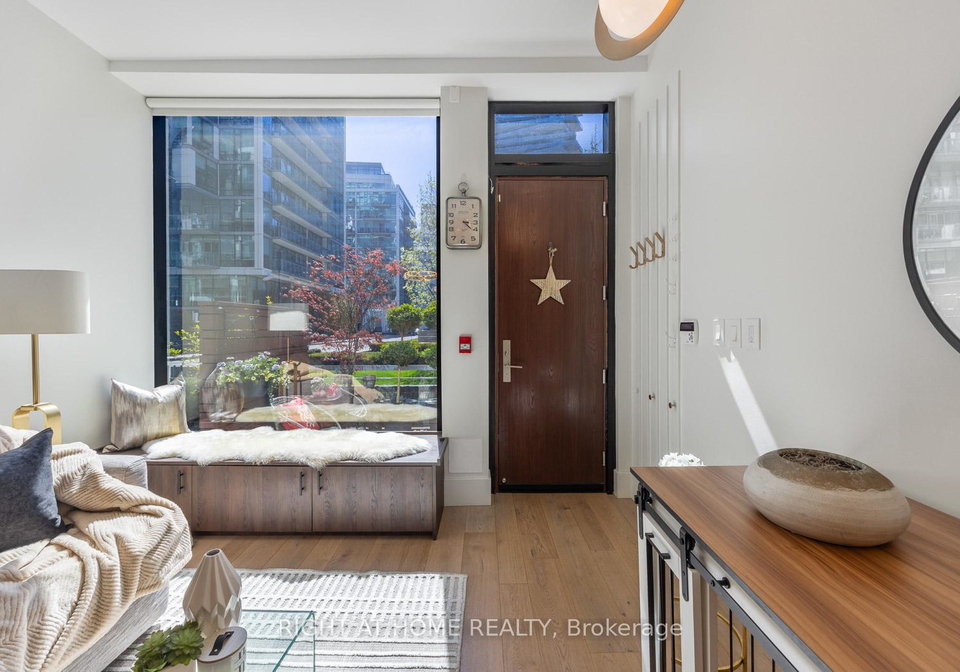 39-queens-quay-e-toronto-ontario-c12149288