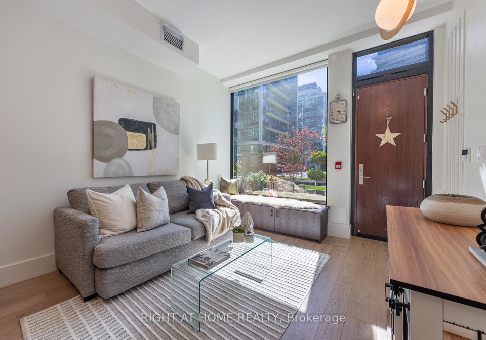 39-queens-quay-e-toronto-ontario-c12149288