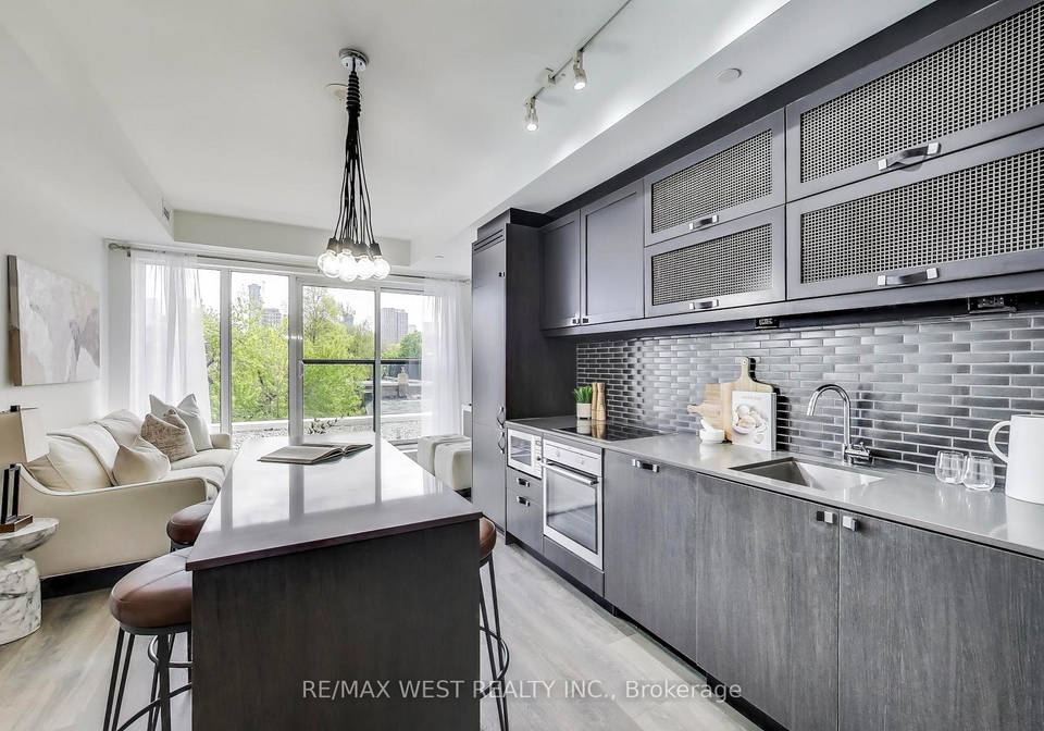 783-bathurst-street-toronto-ontario-c12149371