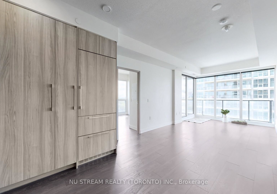 95-mcmahon-drive-north-york-ontario-c12150340