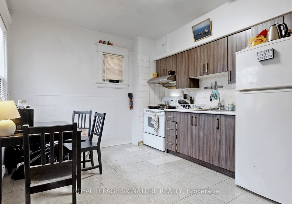 253-gladstone-avenue-toronto-ontario-c12150446