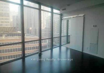 832-bay-street-toronto-ontario-c12151862