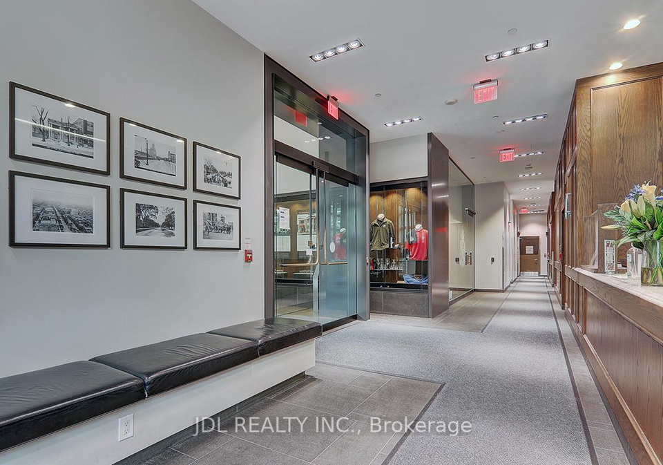 426-university-avenue-toronto-ontario-c12152457