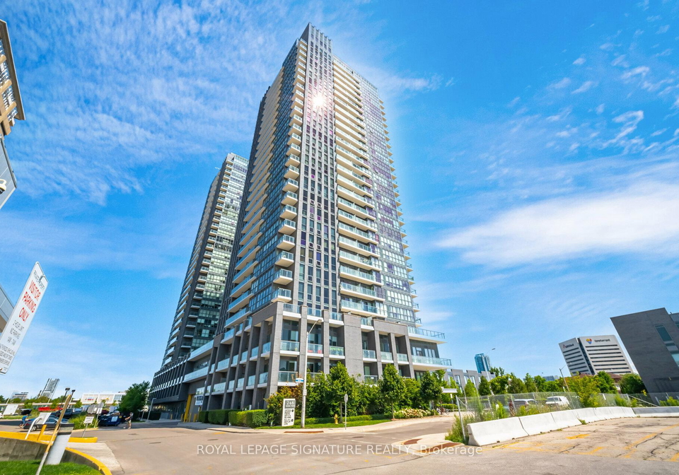 2-sonic-way-east-york-ontario-c12153146
