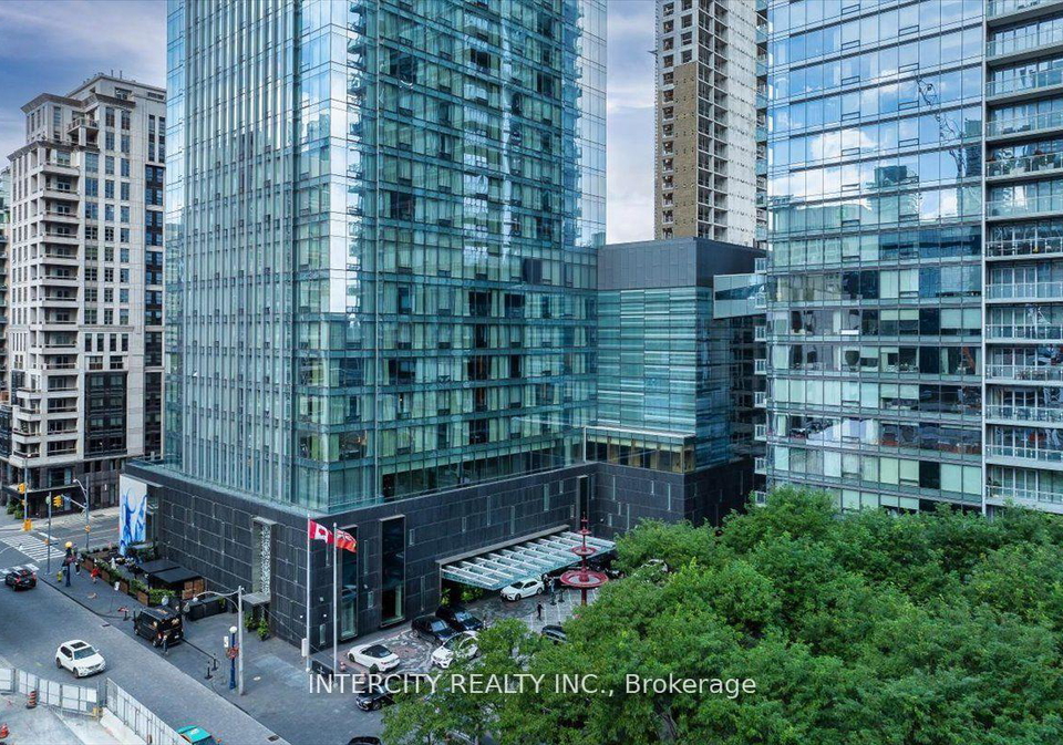 50-yorkville-avenue-toronto-ontario-c12153396