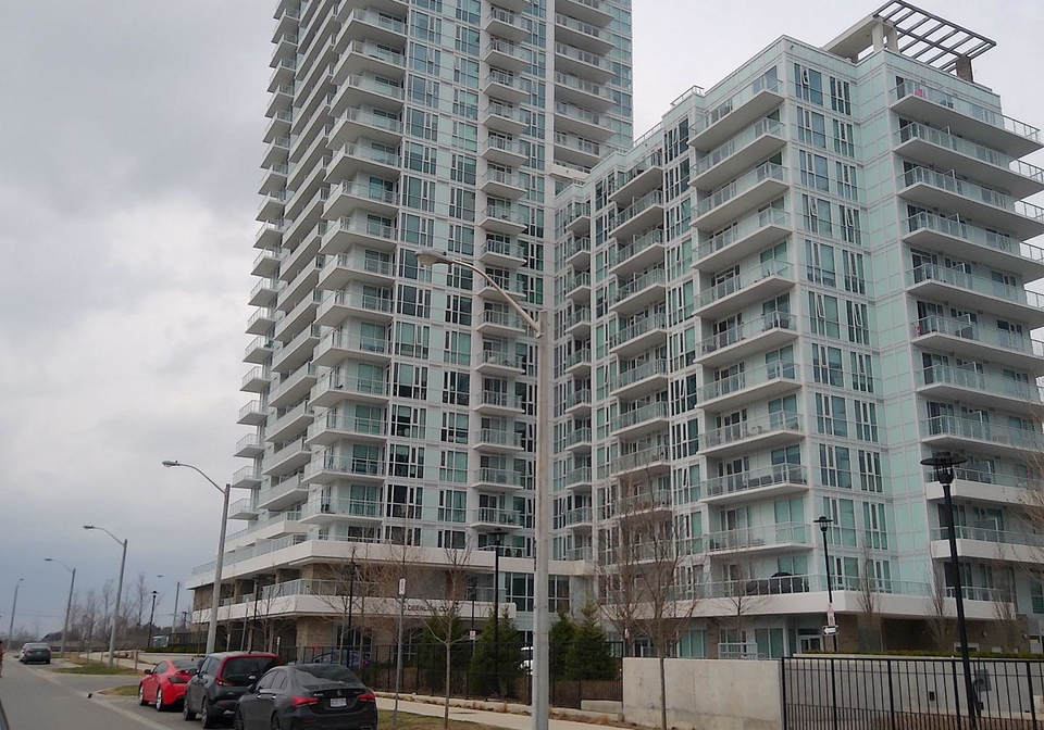 10-deerlick-court-e-north-york-ontario-c12153457