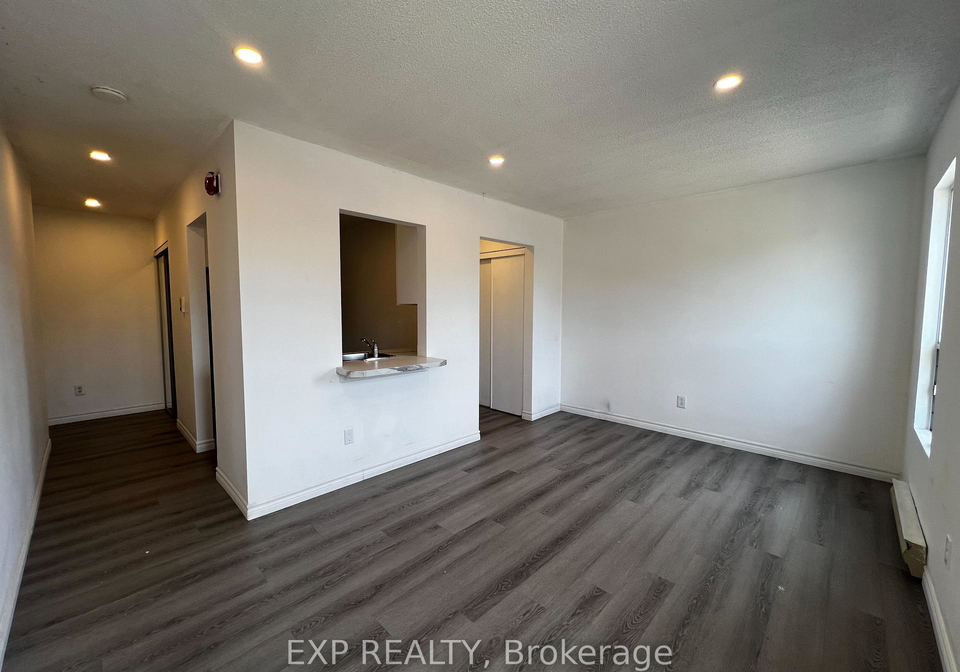 102-greensides-avenue-toronto-ontario-c12153936