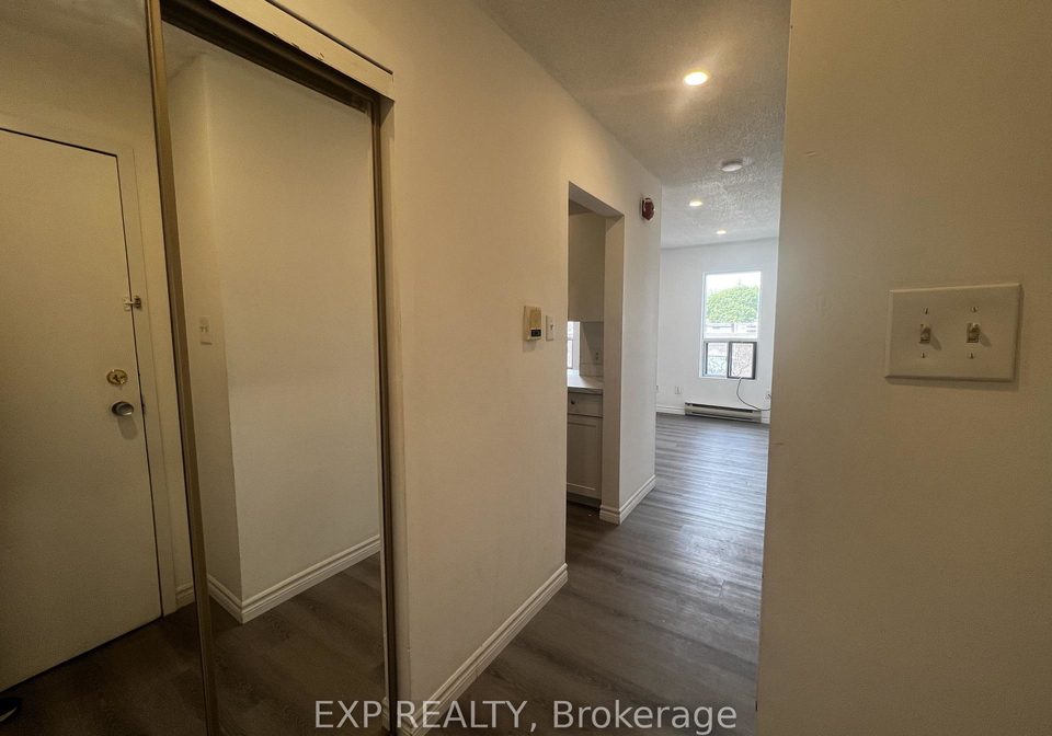 102-greensides-avenue-toronto-ontario-c12153936