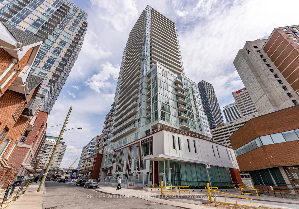 33-helendale-avenue-toronto-ontario-c12154156