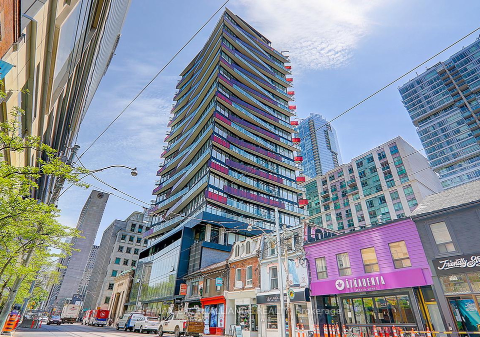 215-queen-street-w-toronto-ontario-c12154852