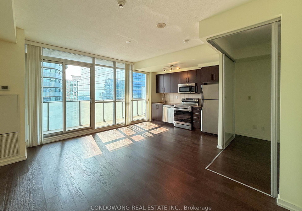 55-bremner-boulevard-toronto-ontario-c12155146
