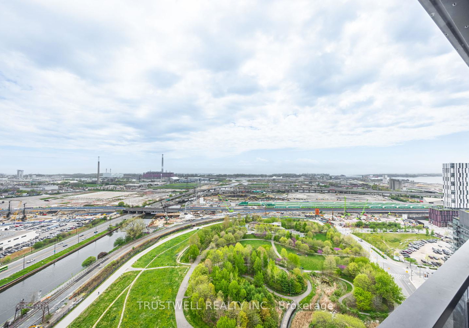 170-bayview-avenue-toronto-ontario-c12156341
