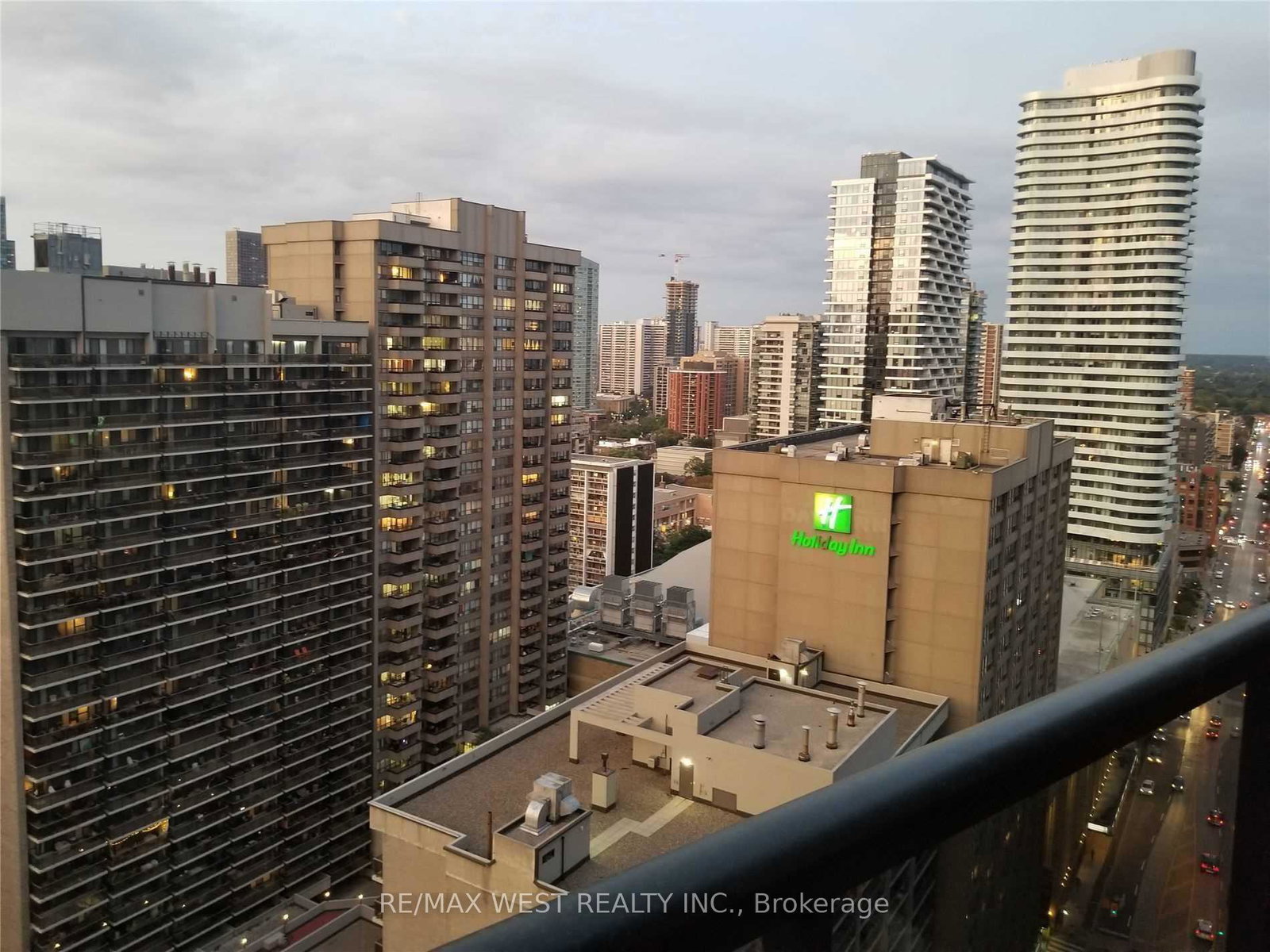 21-carlton-street-toronto-ontario-c12156906
