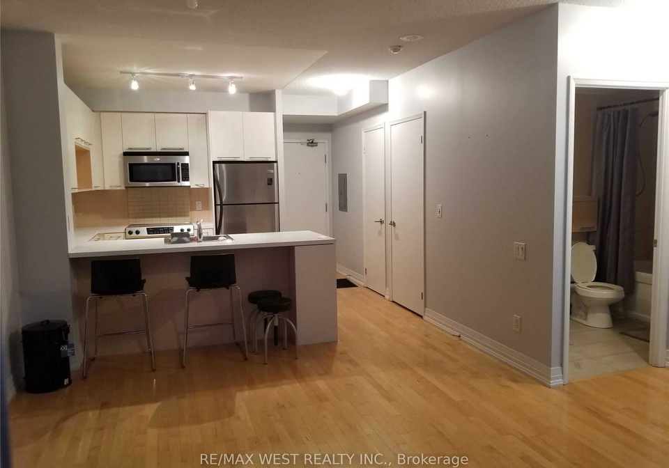 21-carlton-street-toronto-ontario-c12156906