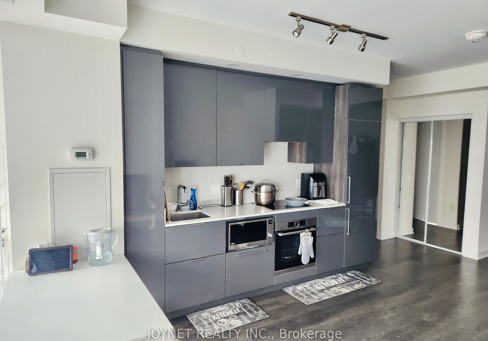 28-freeland-street-toronto-ontario-c12157002