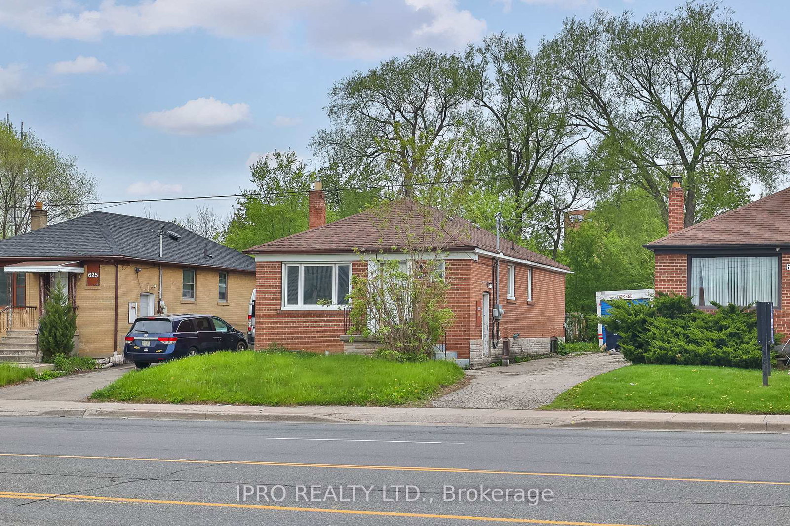 627-sheppard-avenue-w-toronto-ontario-c12157020