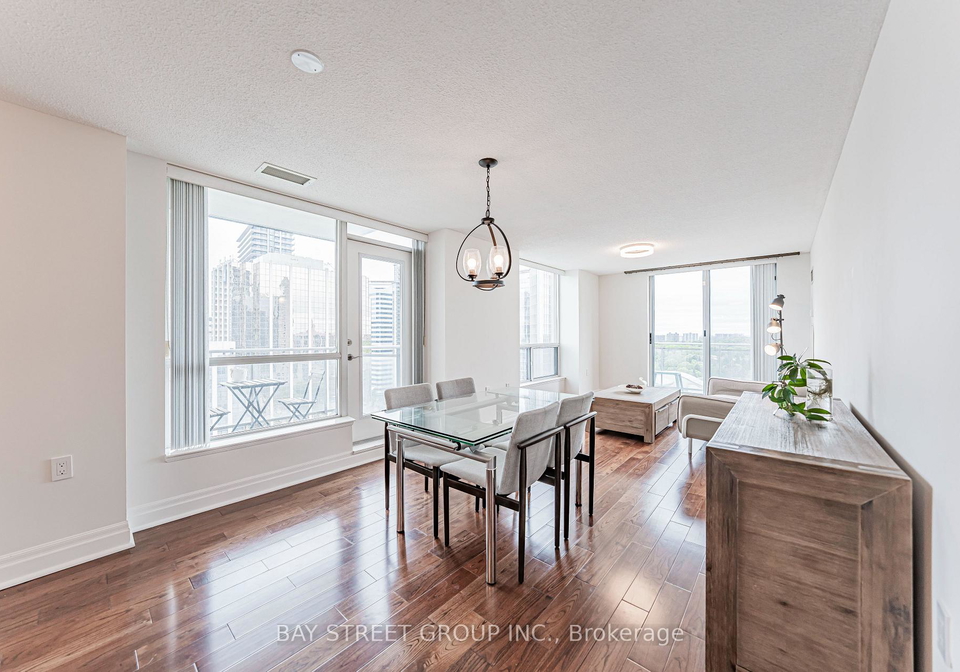 21-hillcrest-avenue-north-york-ontario-c12157334