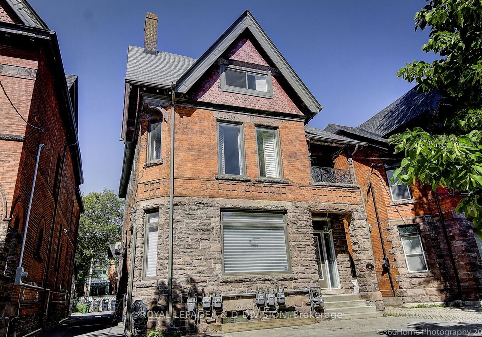 28-madison-avenue-toronto-ontario-c12157389