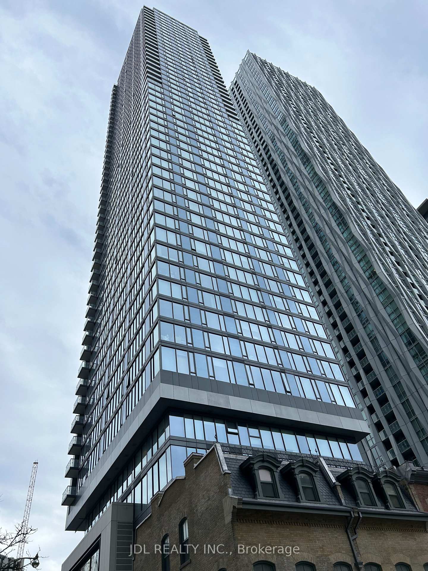 8-cumberland-st-street-w-toronto-ontario-c12157994