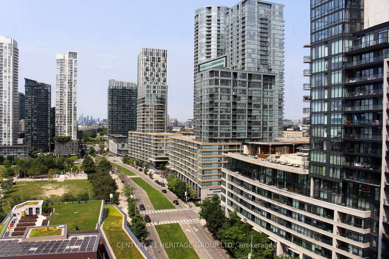 15-fort-york-boulevard-toronto-ontario-c12158497