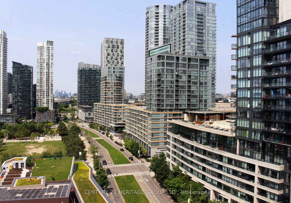15-fort-york-boulevard-toronto-ontario-c12158497