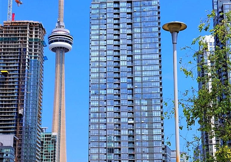 15-fort-york-boulevard-toronto-ontario-c12158497