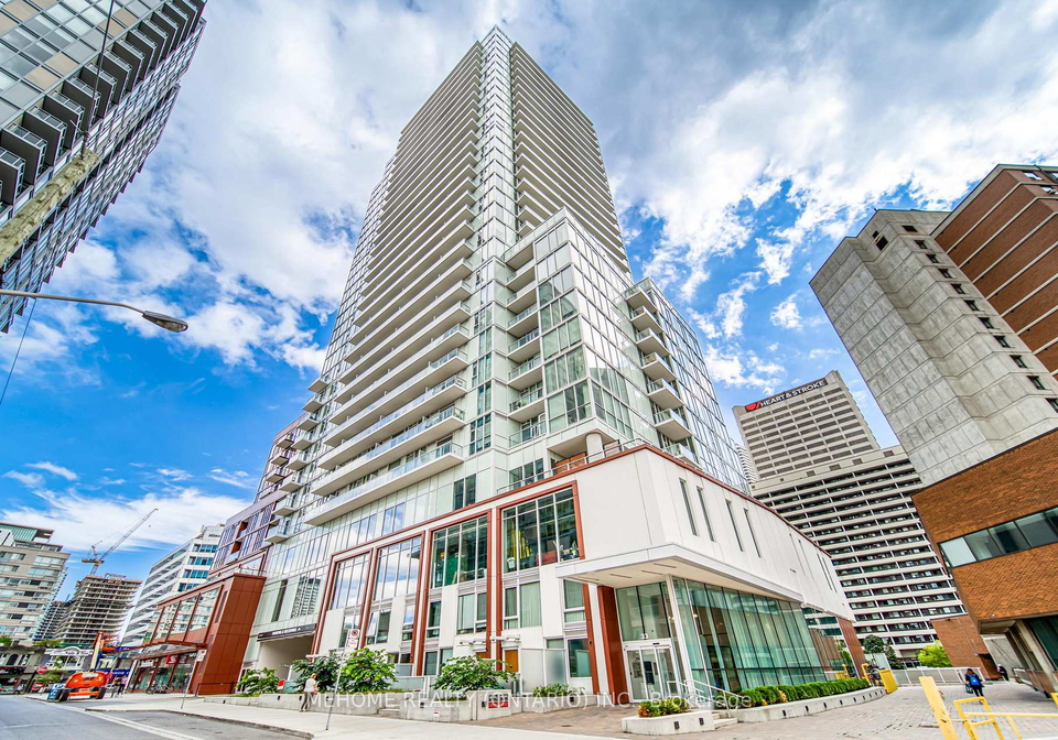 33-helendale-avenue-toronto-ontario-c12159227