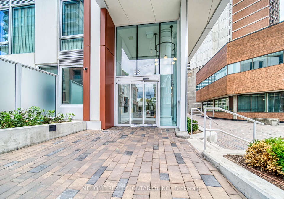 33-helendale-avenue-toronto-ontario-c12159227